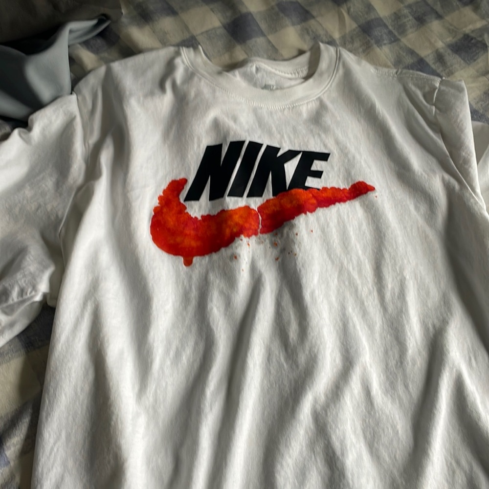 NIKE x CHEETOS